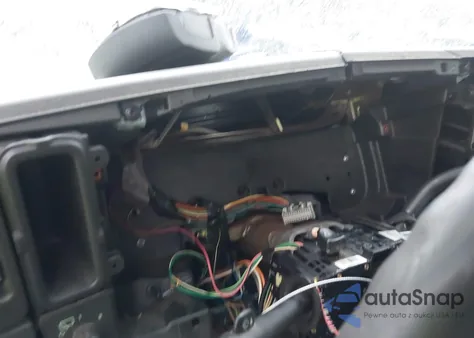 2004 Chevrolet Tahoe Lt из США, поврежденный, VIN 1GNEC13ZX4J106251